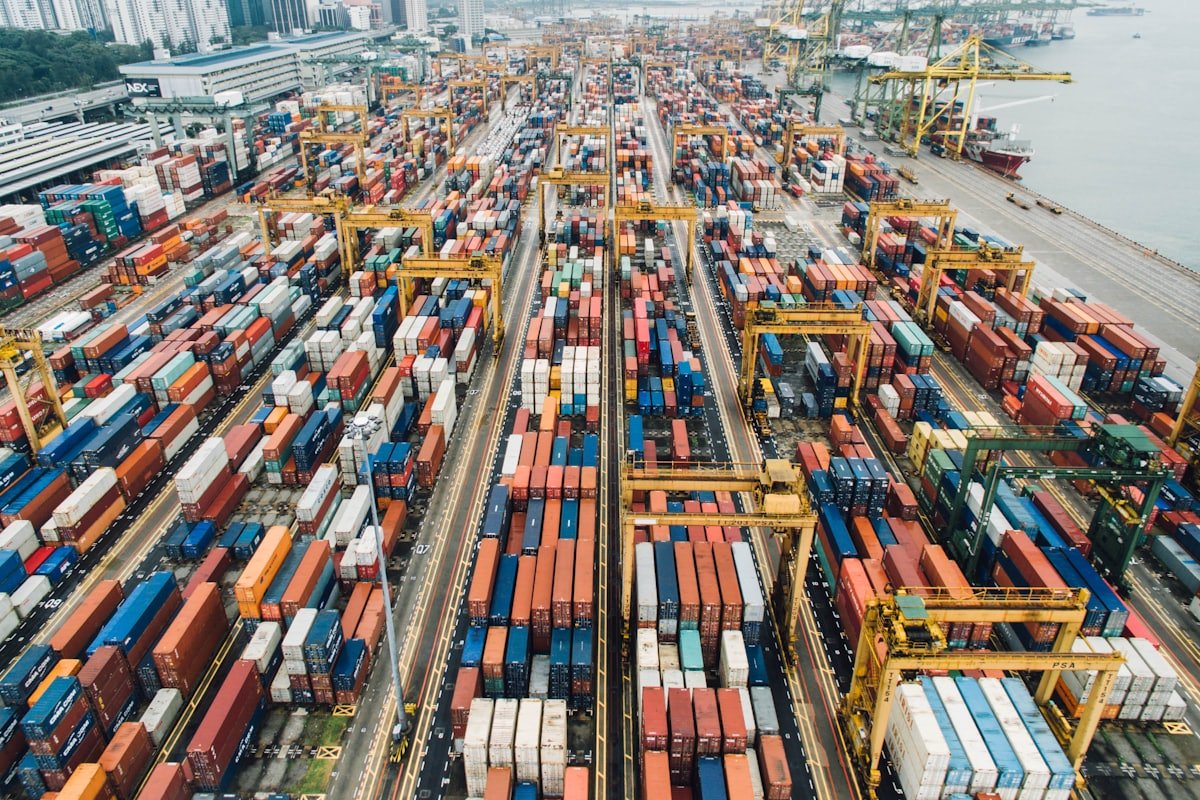Area depo container dari udara